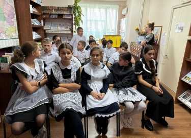 6 ноября 2025 года для учащихся 5 «Б» класса МБОУ СОШ №12 прошёл урок нравственности под названием «Книги света и надежды».
