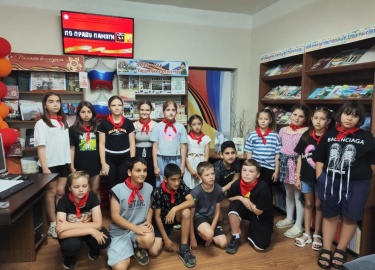 20 июня 2025 года ребята пришкольного летнего лагеря МБОУ СОШ №12 стали участниками литературной гостиной &laquo;По праву памяти&raquo;.
