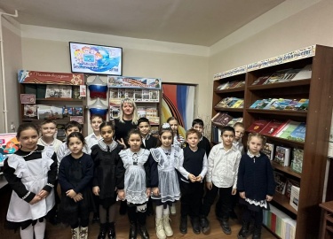 4 февраля 2025 года состоялся познавательный киберурок безопасности под названием &laquo;Безопасный интернет - детям&raquo; для учащихся 1 &laquo;А...