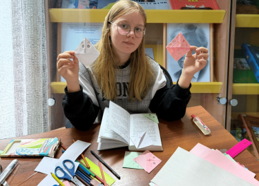 13 сентября 2025 года был проведён библиотечный урок «Закладка для порядка» в кружке "Айболит".
